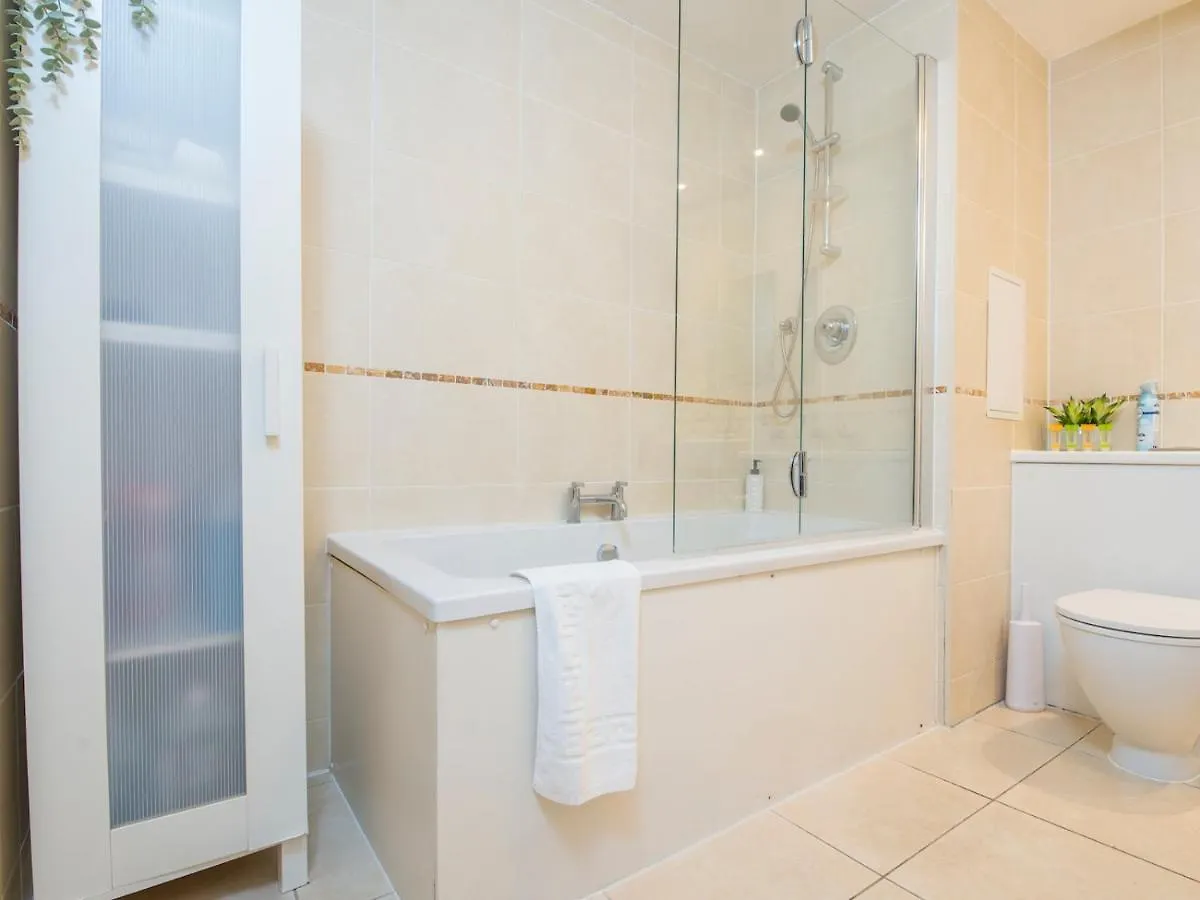 Pass The Keys Spacious 1 Bedroom Apartment In Heart Of The City Cardiff United Kingdom